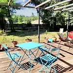 Maison Spacieuse A Avec Jardin Et Barbecue, 125 M². *