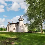Maison Spacieuse A Avec Jardin Et Barbecue, 125 M². *