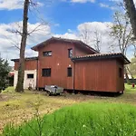 펜션 Maison Spacieuse A Avec Jardin Et Barbecue, 125 M².