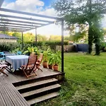 Maison Spacieuse A Avec Jardin Et Barbecue, 125 M². 펜션 Saint-Selve