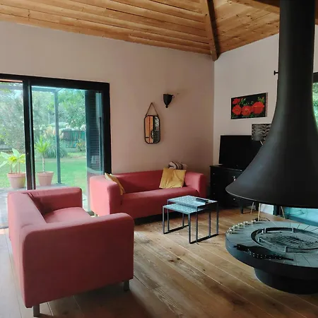 Дом отдыха Maison Spacieuse A Selve Avec Jardin Et Barbecue 125 M²