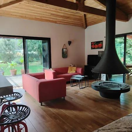 Maison Spacieuse A Avec Jardin Et Barbecue, 125 M². Holiday home