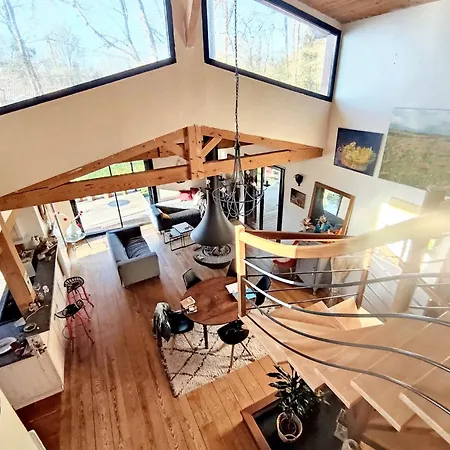 Дом отдыха Maison Spacieuse A Selve Avec Jardin Et Barbecue 125 M² Saint-Selve