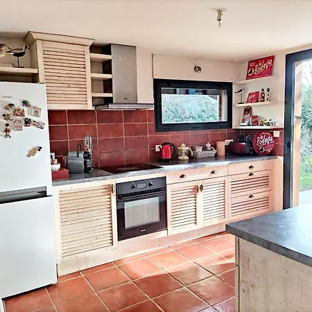 Maison Spacieuse A Avec Jardin Et Barbecue, 125 M². Saint-Selve