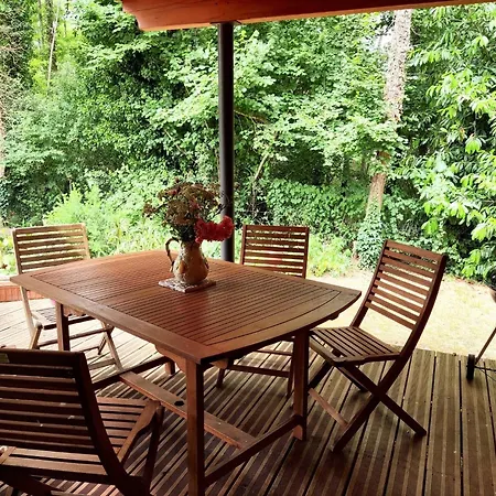 Maison Spacieuse A Avec Jardin Et Barbecue, 125 M². Holiday home Saint-Selve