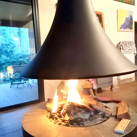 Holiday home Maison Spacieuse A Avec Jardin Et Barbecue, 125 M². Saint-Selve