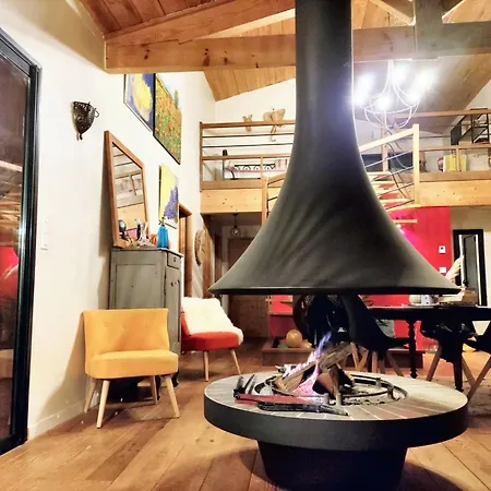 Maison Spacieuse A Avec Jardin Et Barbecue, 125 M². *