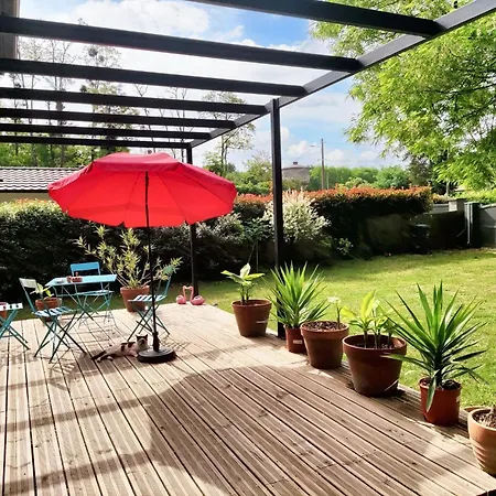 Maison Spacieuse A Avec Jardin Et Barbecue, 125 M². Saint-Selve