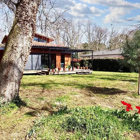Дом отдыха Maison Spacieuse A Selve Avec Jardin Et Barbecue 125 M² *