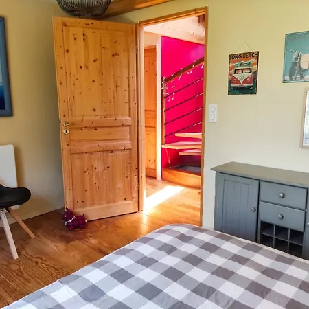Maison Spacieuse A Avec Jardin Et Barbecue, 125 M².