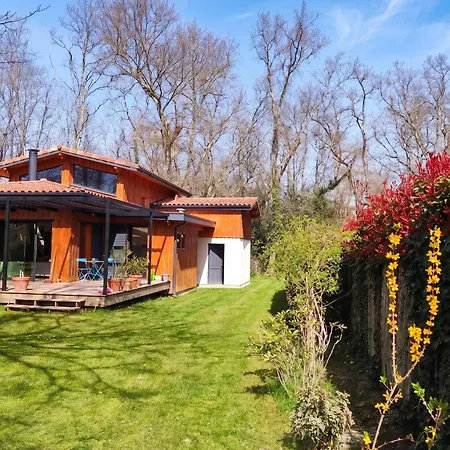 Maison Spacieuse A Avec Jardin Et Barbecue, 125 M².