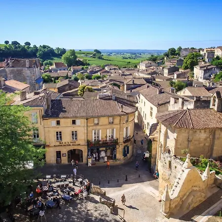 Maison Spacieuse A Avec Jardin Et Barbecue, 125 M².