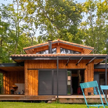 Holiday home Maison Spacieuse A Avec Jardin Et Barbecue, 125 M². Saint-Selve