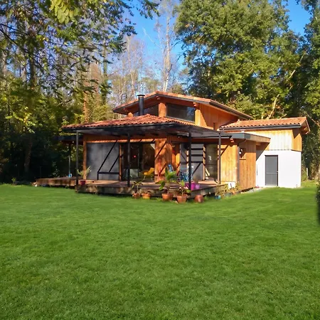 Maison Spacieuse A Avec Jardin Et Barbecue, 125 M². * Saint-Selve