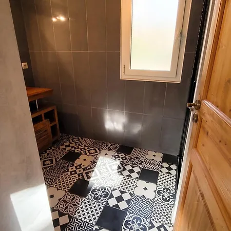Maison Spacieuse A Avec Jardin Et Barbecue, 125 M². بيت للعطل