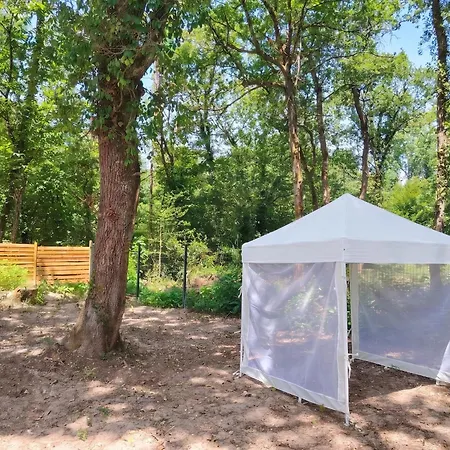 Maison Spacieuse A Avec Jardin Et Barbecue, 125 M². Holiday home *