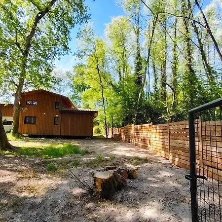 Maison Spacieuse A Avec Jardin Et Barbecue, 125 M². *