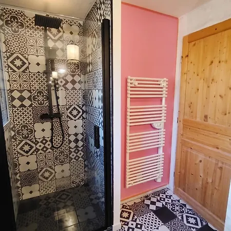 Maison Spacieuse A Avec Jardin Et Barbecue, 125 M². Saint-Selve