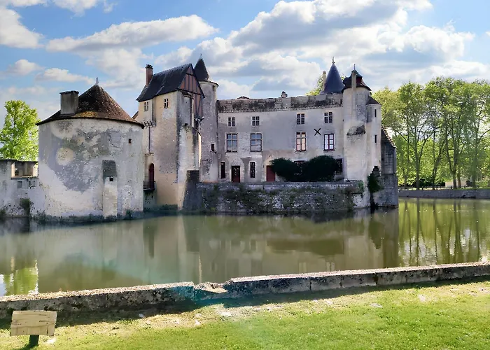 Maison Spacieuse A Avec Jardin Et Barbecue, 125 M².