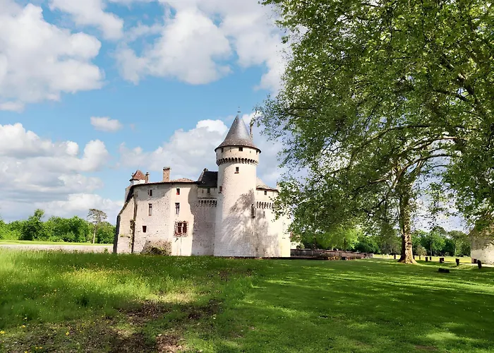 Maison Spacieuse A Avec Jardin Et Barbecue, 125 M². *