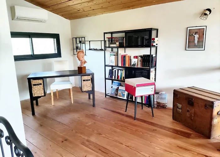 Maison Spacieuse A Avec Jardin Et Barbecue, 125 M². * Saint-Selve