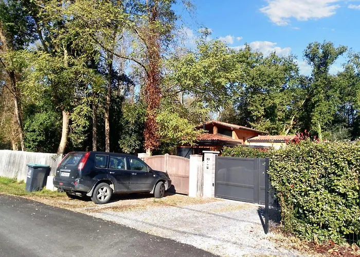 בית נופש Maison Spacieuse A Avec Jardin Et Barbecue, 125 M². Saint-Selve