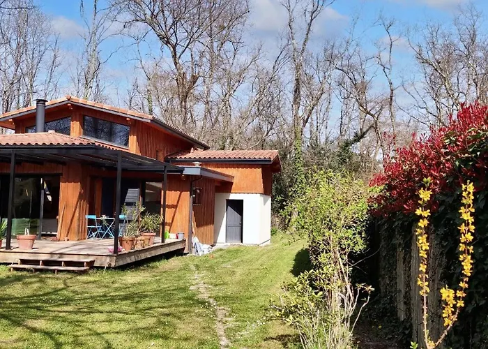 בית נופש Maison Spacieuse A Avec Jardin Et Barbecue, 125 M².