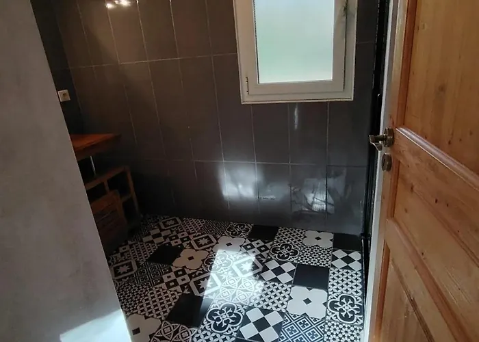 בית נופש Maison Spacieuse A Avec Jardin Et Barbecue, 125 M².